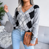 Geometric V-Neck Sweater S-L